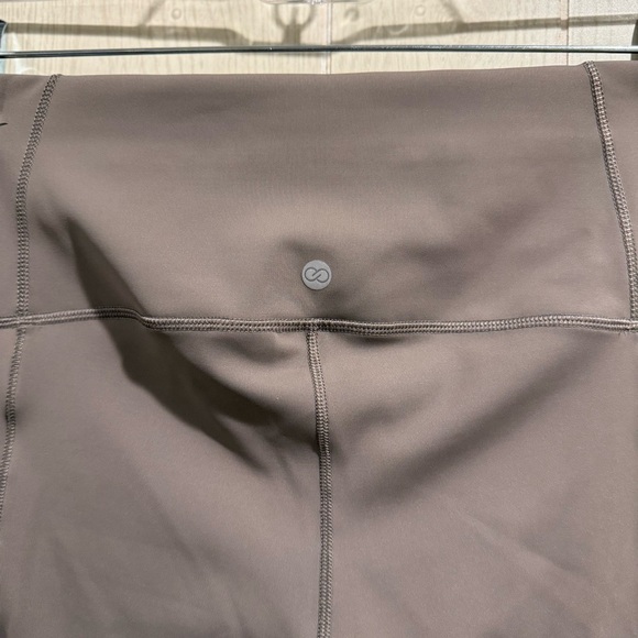 Calia by Carrie Underwood High-Rise Leggings - Taupe Gray - Size M - Picture 3 of 7